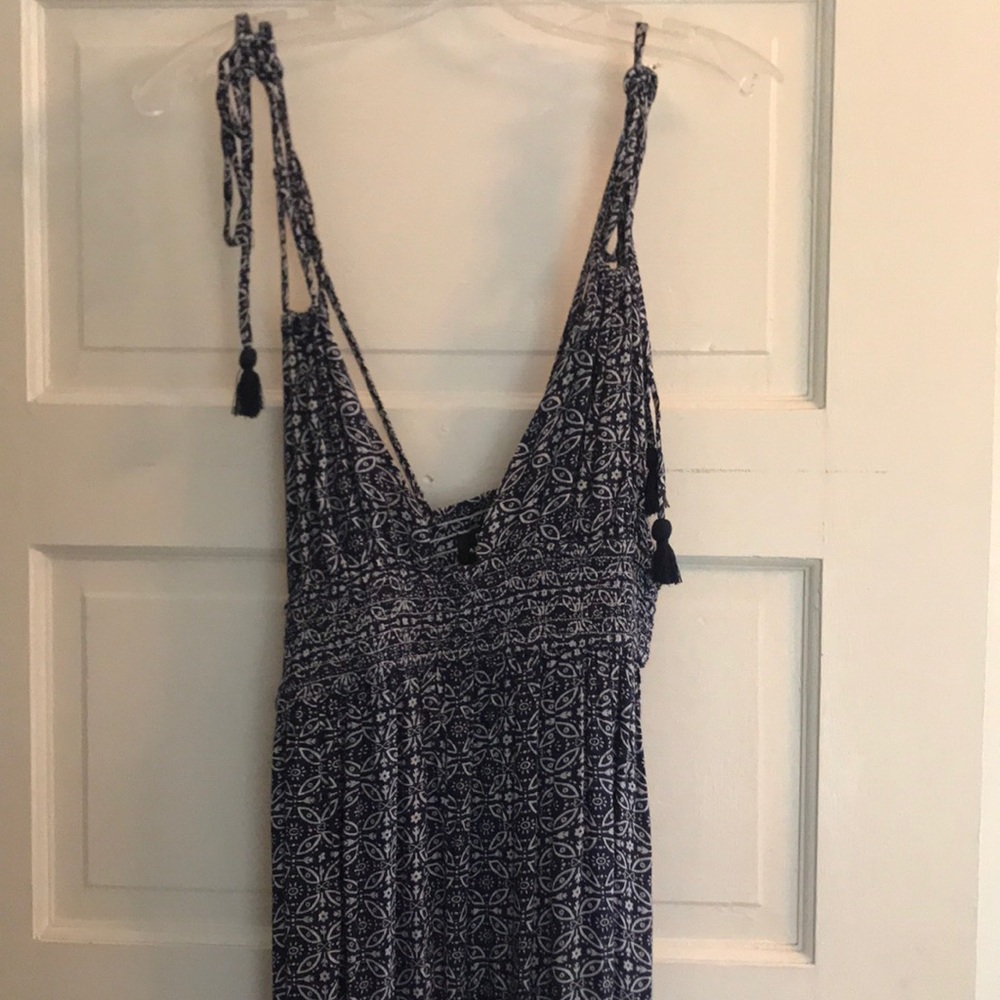 Maxi patterned blue dress with tie straps